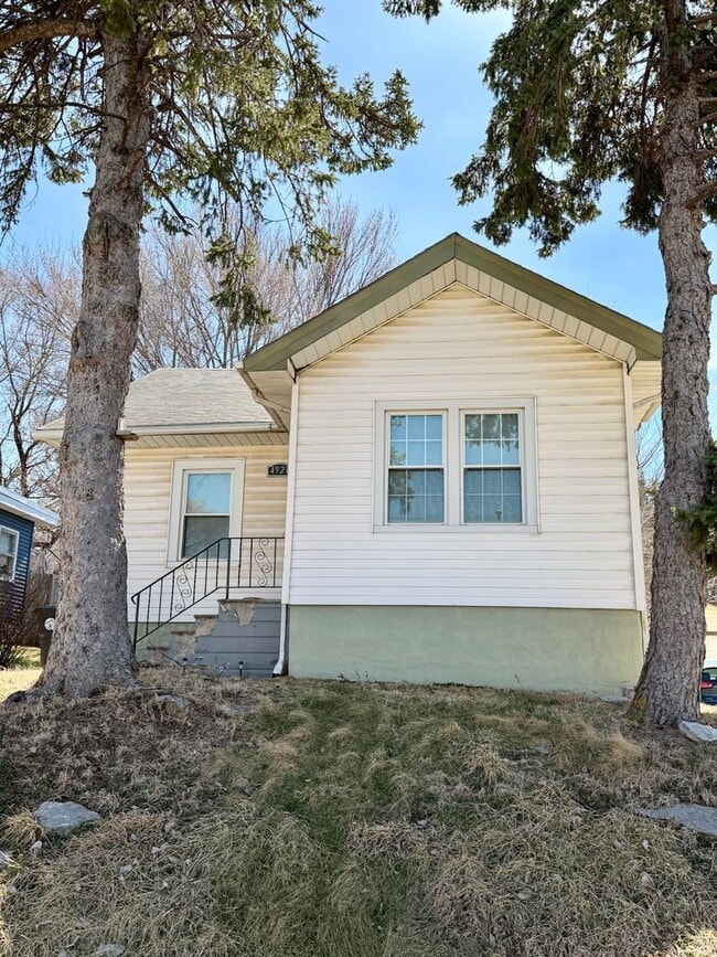 Building Photo - 3 Bedroom Morton Meadows Home for Rent - Close to Everything!