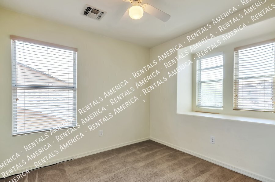 Building Photo - 2834 W Duskywing Dr