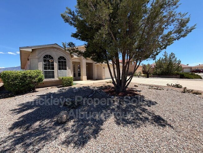 Building Photo - 7281 Spruce Mountain Loop NE