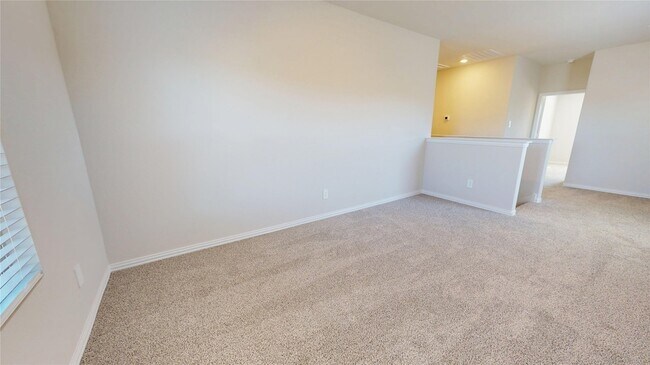 Building Photo - 2125 Dunbar Dr