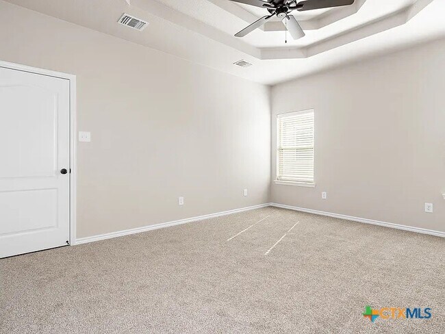 Building Photo - 602 Dred Roger Circle