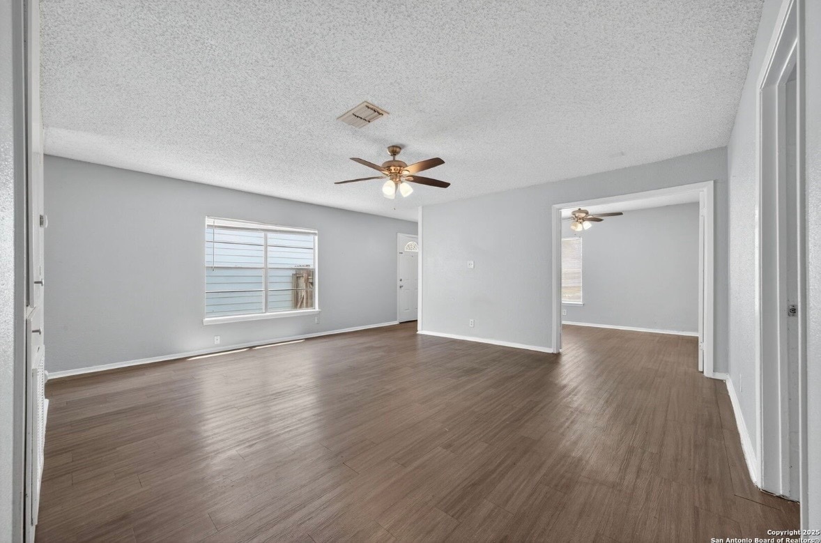Building Photo - 4883 Aspen Wood Dr,