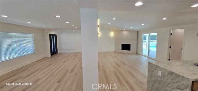 Building Photo - 3024 Sonrisa Dr
