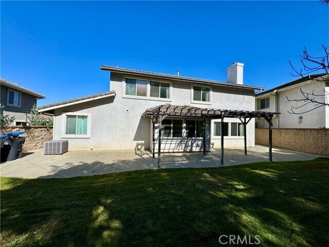 Building Photo - 16612 China Berry Ct