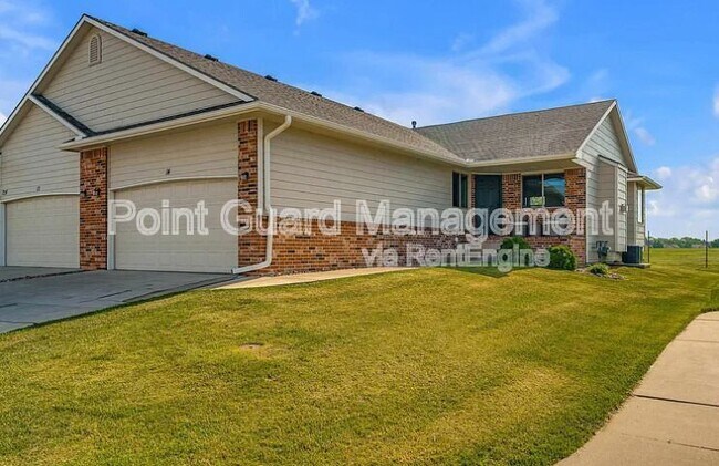 Building Photo - 728 Bristol Cir
