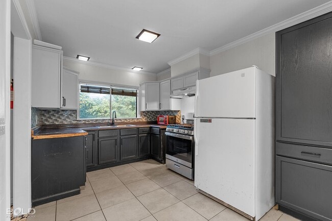 Building Photo - Check Out this Charming 3 bed 1 bath in Bossier