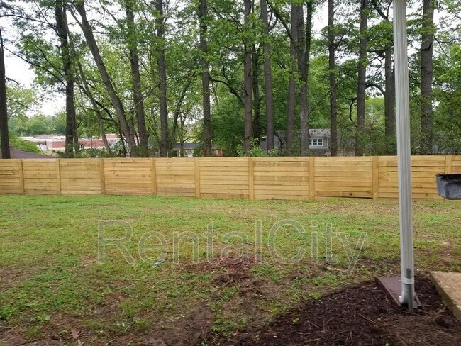 Building Photo - 621 Arlington Ave