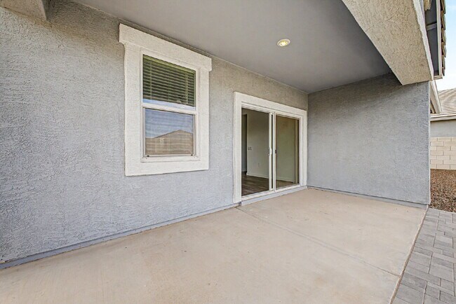 Building Photo - RESORT-STYLE COMMUNITY LIVING + 4 BEDROOMS + SPACIOUS LOFT!