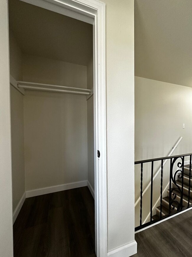 Building Photo - 2746 Nicolet Dr