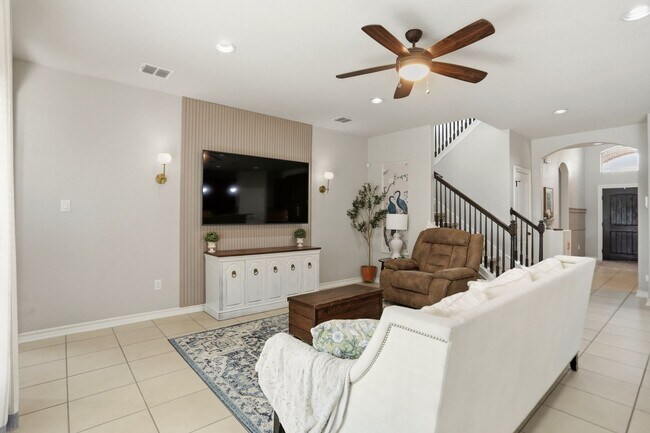 Building Photo - 8822 Kallison Arbor