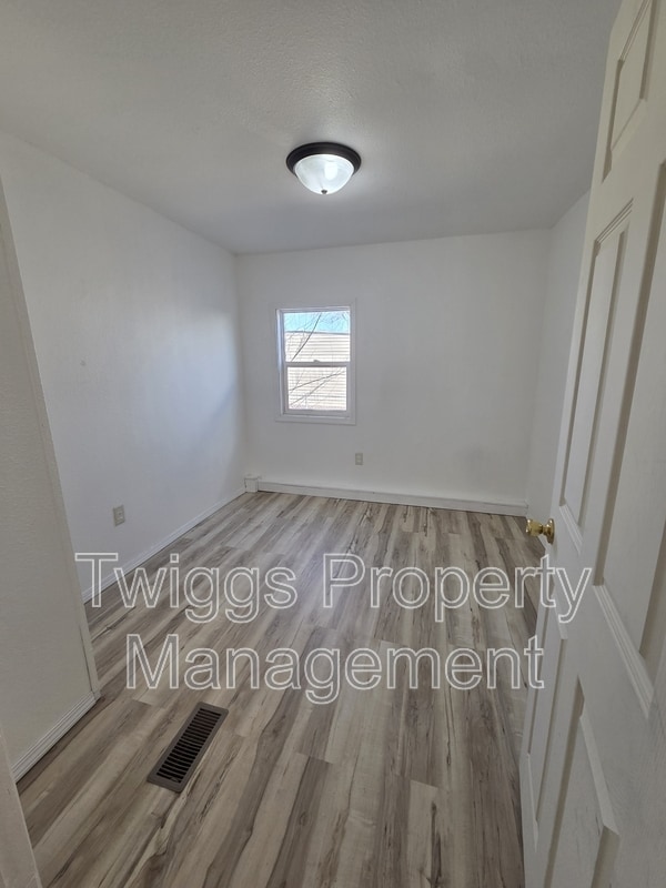 Building Photo - 107 Gumbo Dr