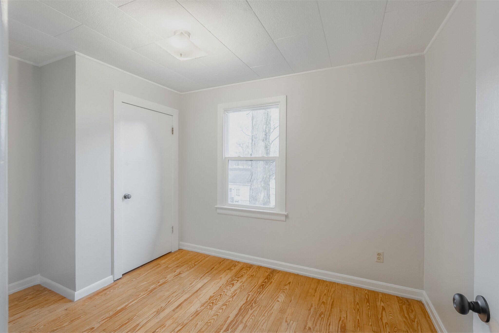 Building Photo - 201 14th St