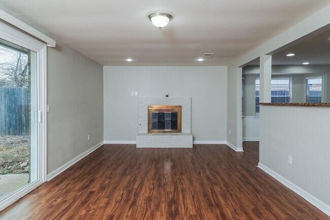 Building Photo - 8416 NW 91st St
