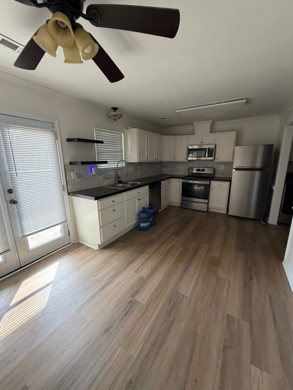 Building Photo - 5756 Rivermill Cir
