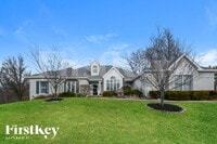 Building Photo - 700 Meadow Cliff Dr