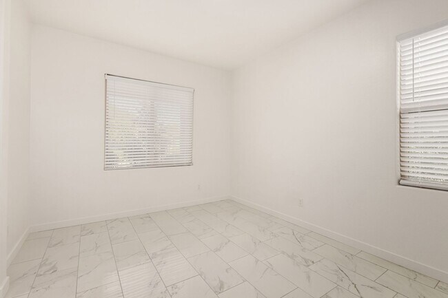 Building Photo - One Of A Kind Home For Rent In Buckeye!