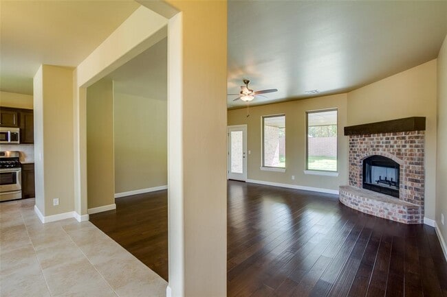 Building Photo - 2701 Hermoso Cir