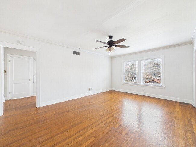 Building Photo - 1920 Richmond Ave.