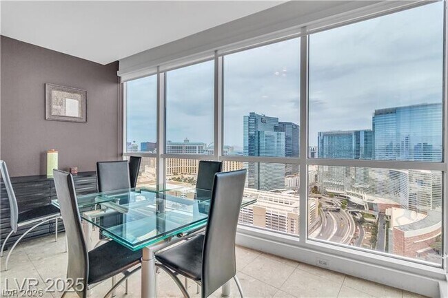 Building Photo - 4525 Dean Martin Dr