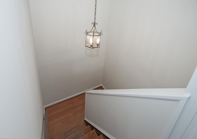 Building Photo - 172 East Ave