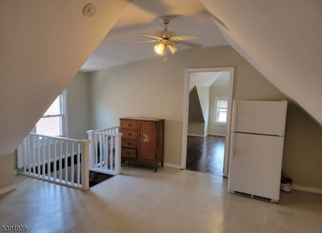 Building Photo - 80 Knapp Ave