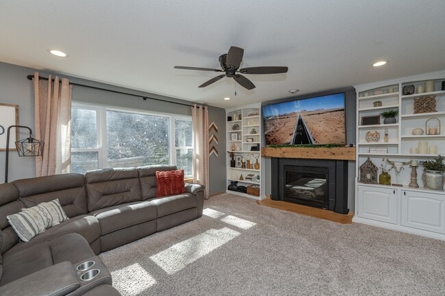 Building Photo - Spacious Home With Finished Basement And 3 Car Garage