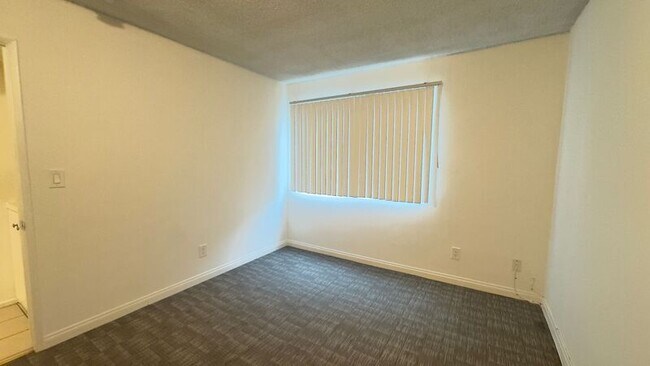 Building Photo - 7350 Pickering Ave