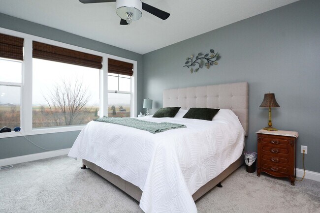 Building Photo - Impressive Walk-Out Rambler in Lake Elmo!