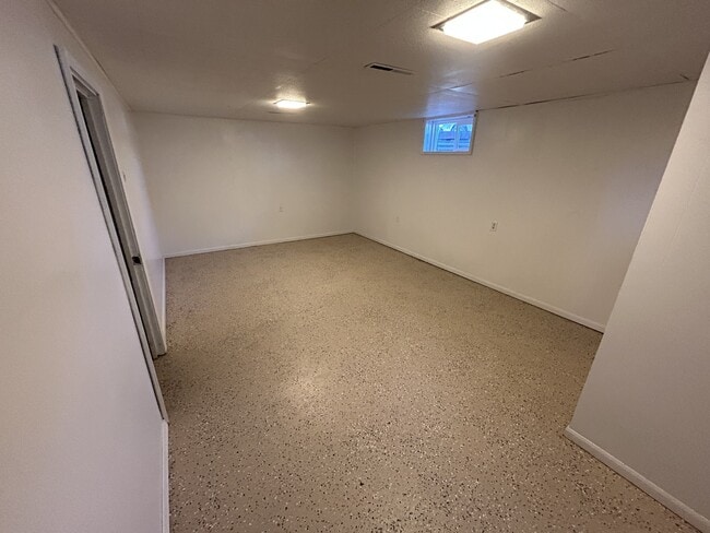 Building Photo - 3326 Winchell Ln