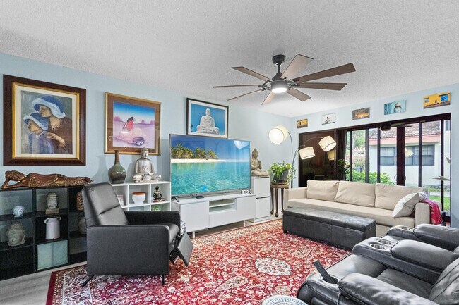 Building Photo - 3351 Emerald Oaks Dr