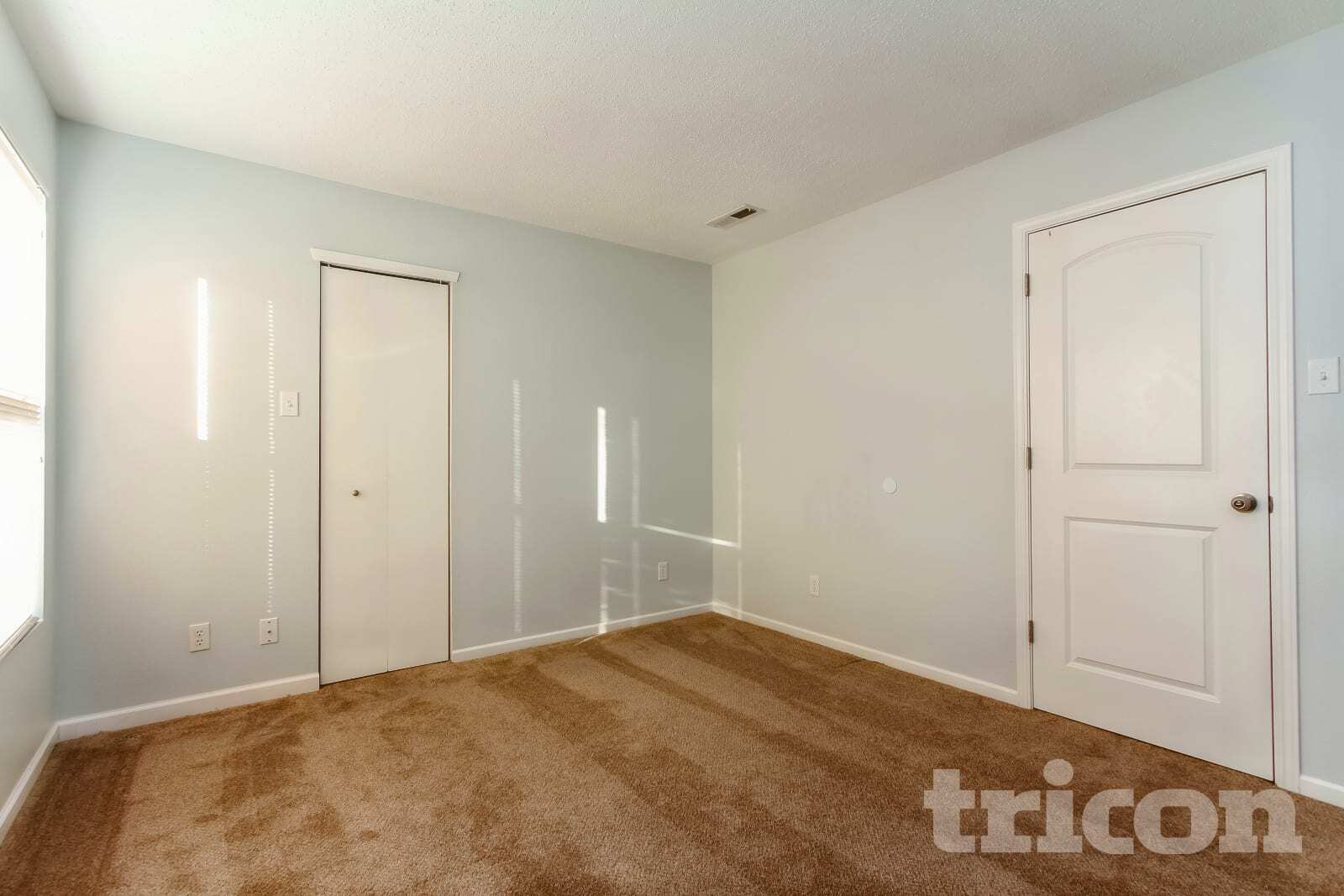 Building Photo - 453 Bridgewater Dr