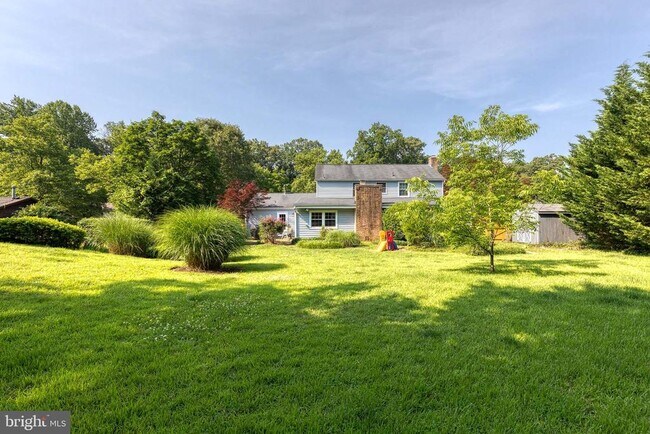 Building Photo - 1711 Stratton Rd
