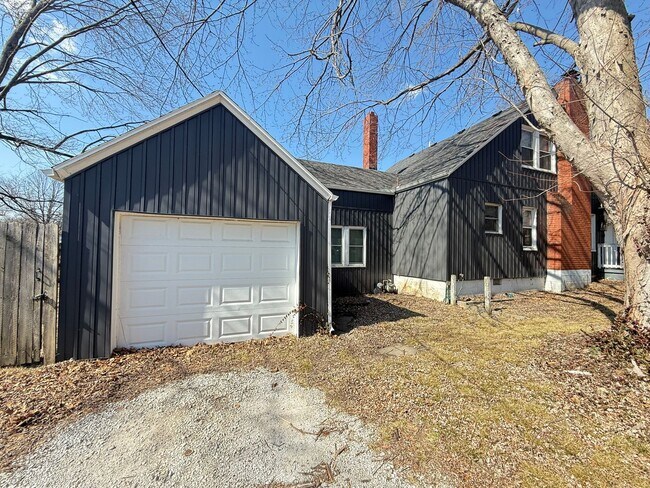 Building Photo - 3 Bed 2 Bath Springfield, MO