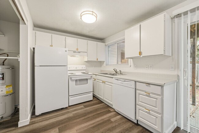 Building Photo - 3420 SW 125th Avenue Beaverton, OR 97005