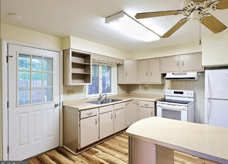 Building Photo - 410 Fayette St