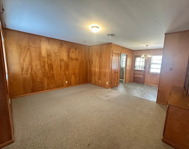 Building Photo - 1575 Longfellow Dr