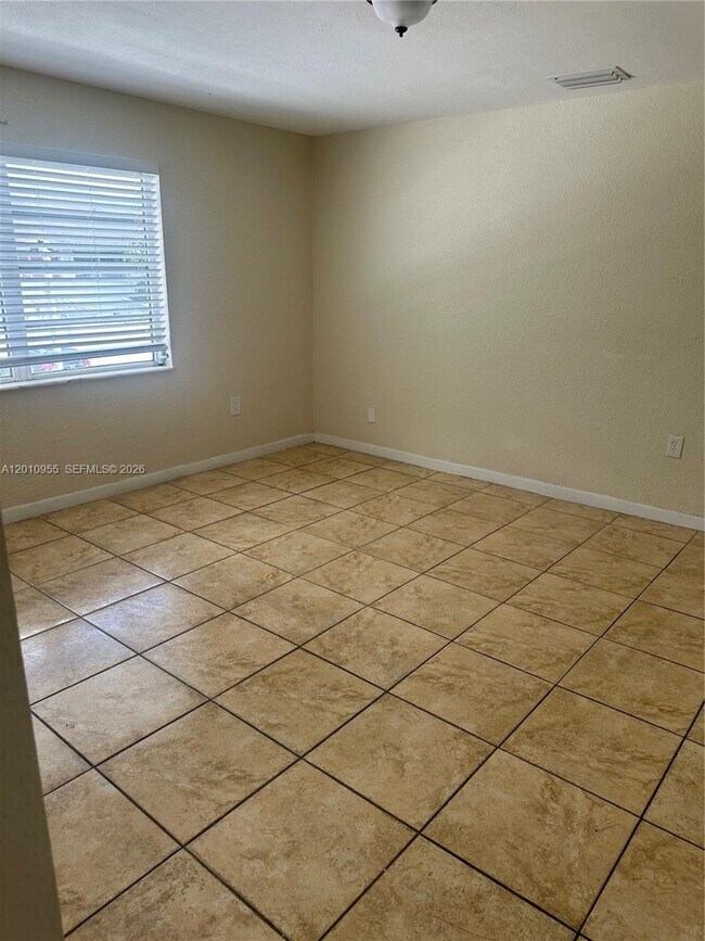 Building Photo - 8460 SW 156th Pl