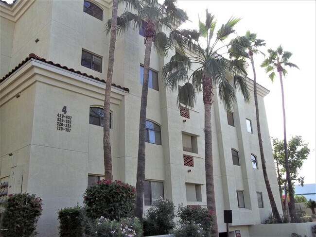 Building Photo - 5104 N 32nd St