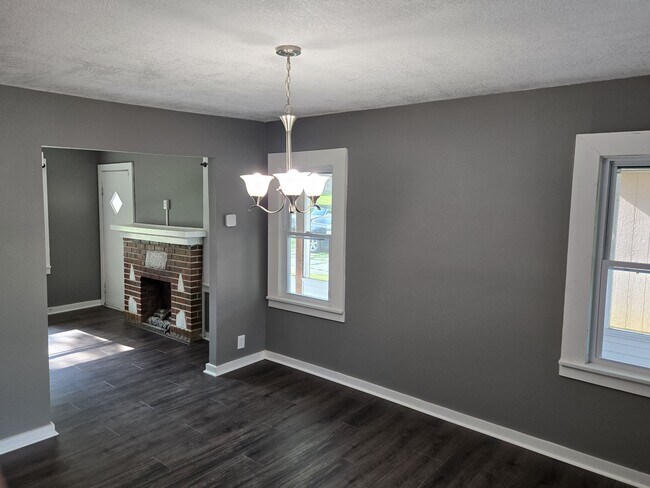 Building Photo - 5622 Wayne Ave