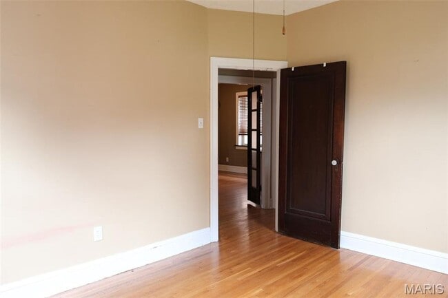 Building Photo - South City Bungalow on cul-de-sac of Charming Homes
