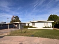 Building Photo - Scottsdale 4 Bed. 1.75 Bath located In Town & Country Division a Ralph Haver Home