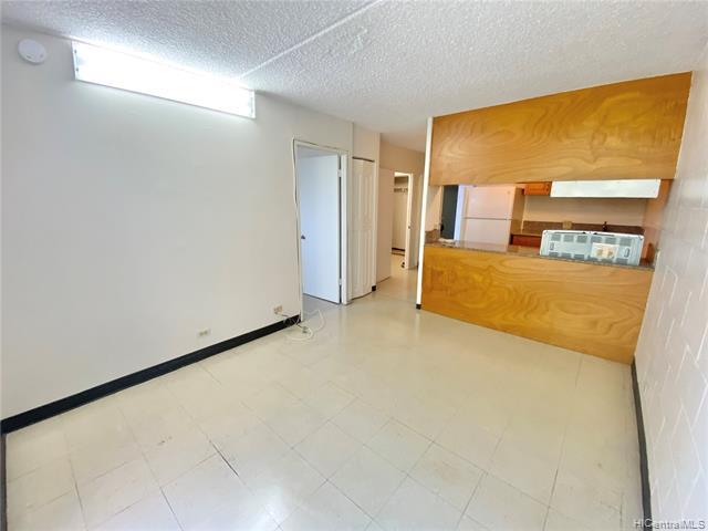 Primary Photo - 1228 Lunalilo St