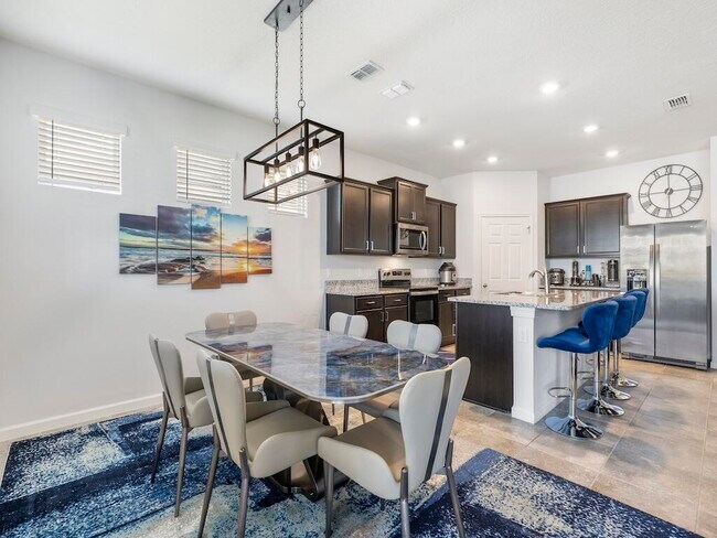 Building Photo - 12341 Arabella Dr