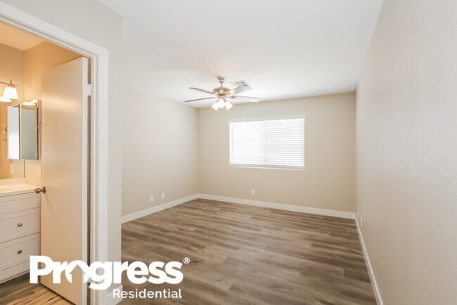Building Photo - 5001 Chambliss Dr