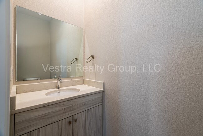 Building Photo - 4743 E Iliff Ave