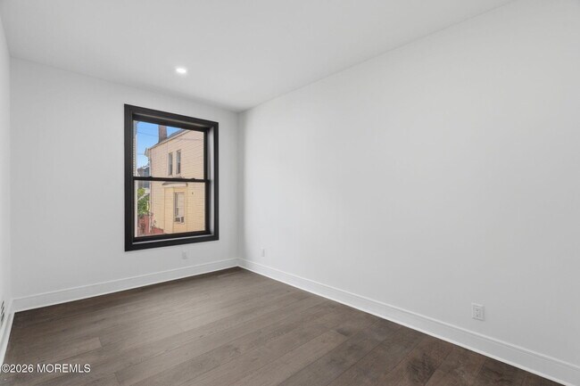 Building Photo - 9 Minerva St