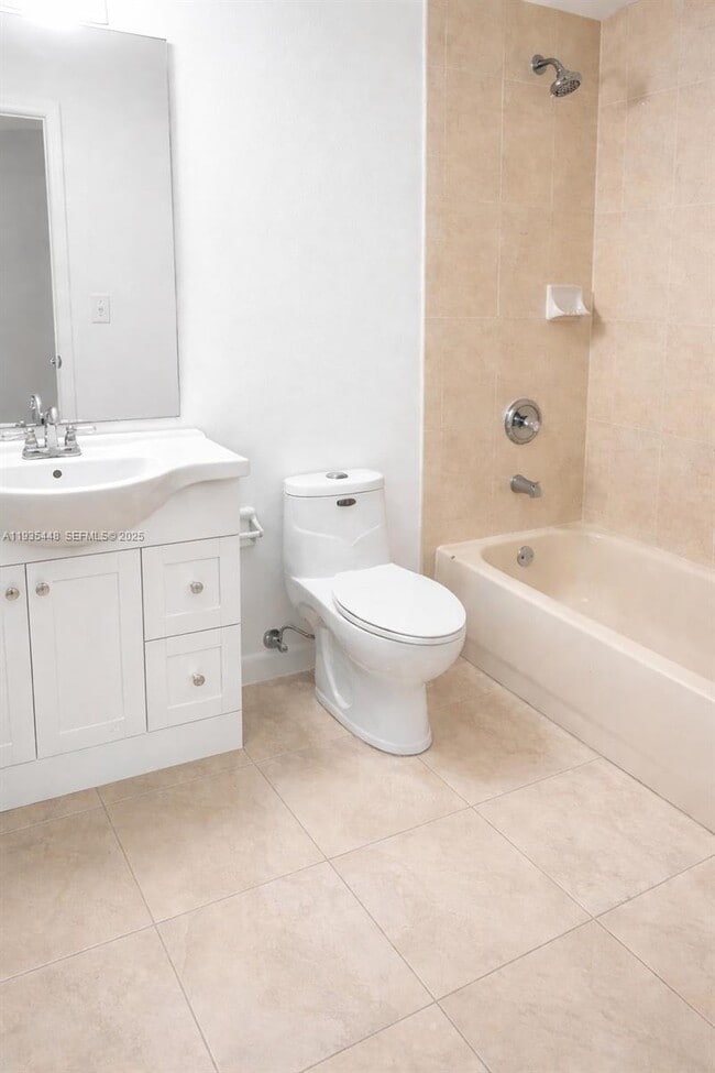 Building Photo - 14964 SW 32nd Terrace