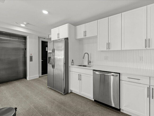 Building Photo - 50 Hichborn St