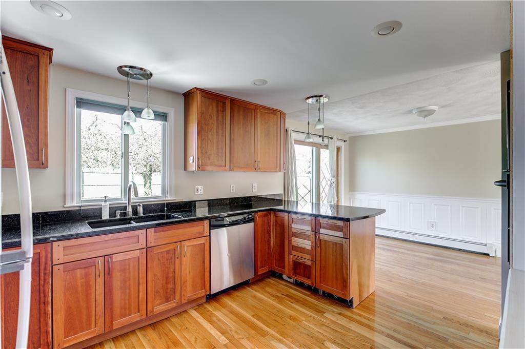 Building Photo - 76 Norseman Dr