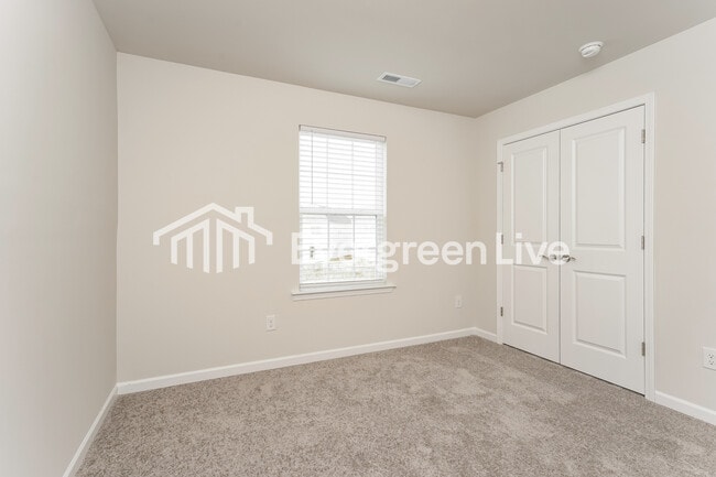 Building Photo - 829 Pear Blossom Ct